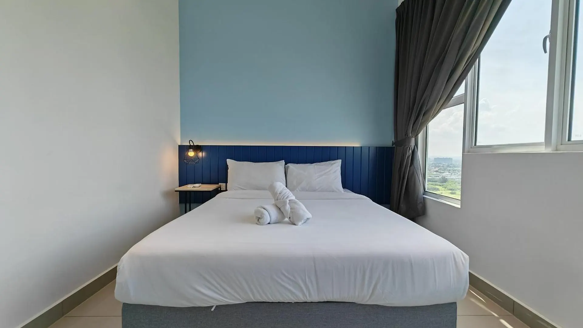 Aparthotel Mykey Amber Cove A-23-25 Melaka City Malaysia